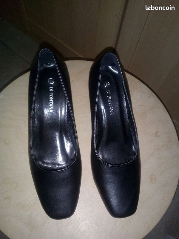 Chaussures femme noires. Pointure 35 (image 1)