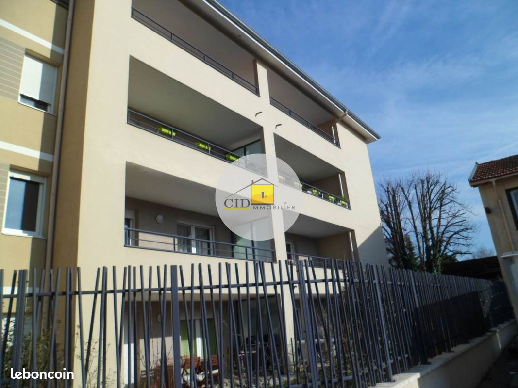 Appartement 2 pièces 43 m² · à Saint-Priest · 43 m² · 750 €