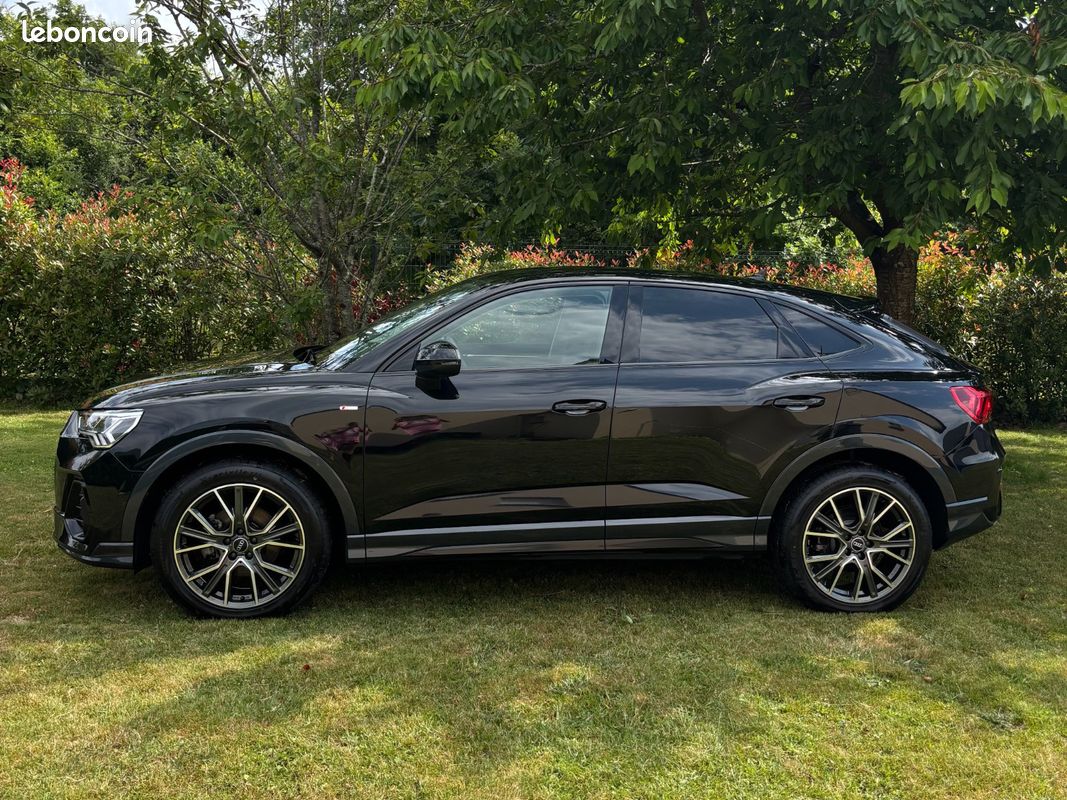 Audi Q3 SPORTBACK 35 TFSI 150 ch Stronic S-line / Suivi complet Audi (image 3)
