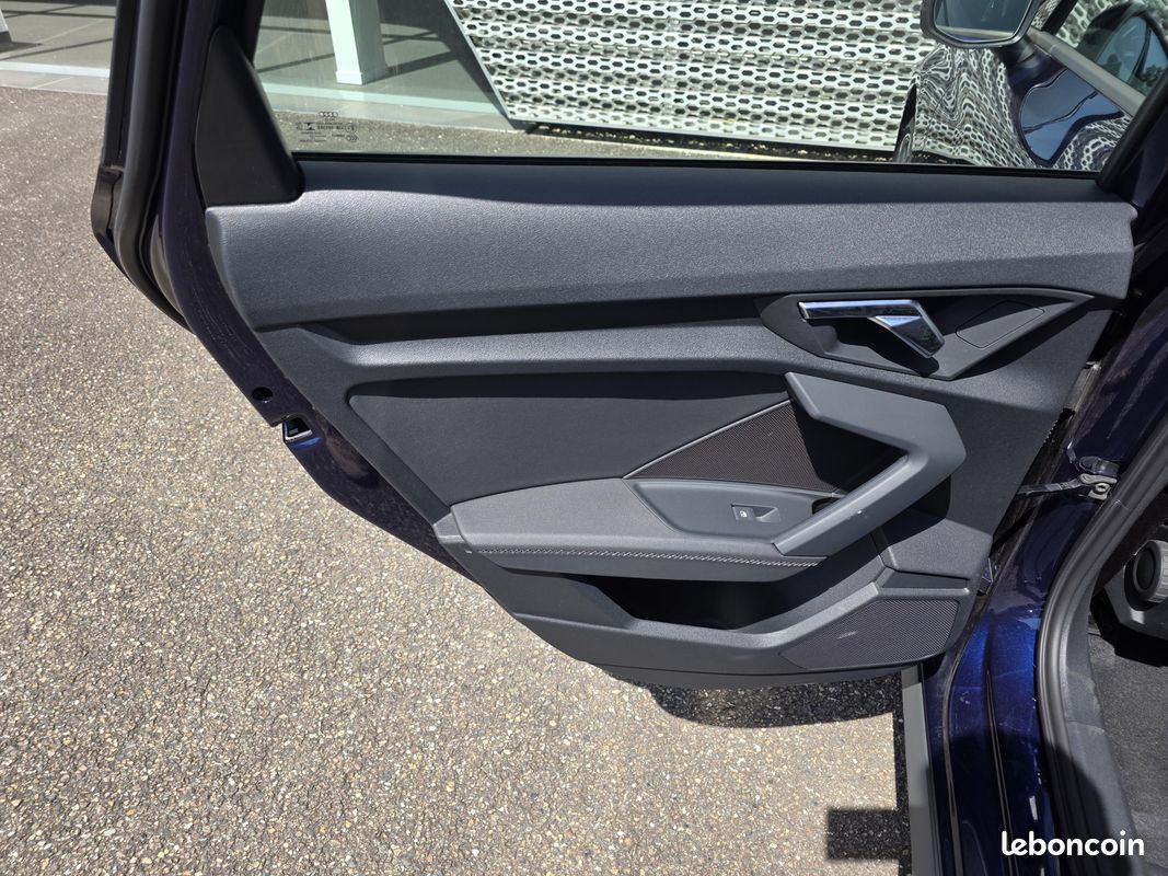AUDI A3 Sportback TDI 150 S tronic 7 S line (image 24)