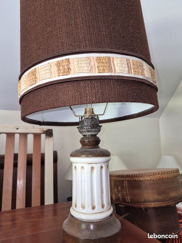 Lampe petrole électrifiée vintage année 70 (image 1)