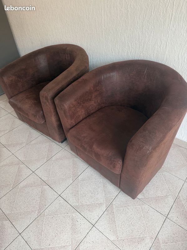 Fauteuil club en suédine marron (image 3)