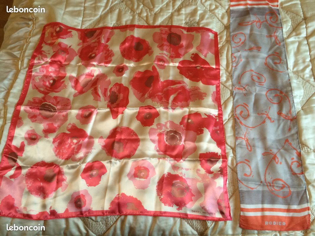 Foulard / Pochette dont en soie : Paco Rabanne / Cartier / Lancome ....BIJOUX60 (image 5)
