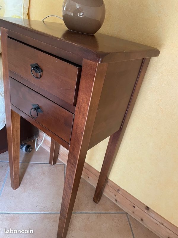 Table de chevet en bois (image 2)