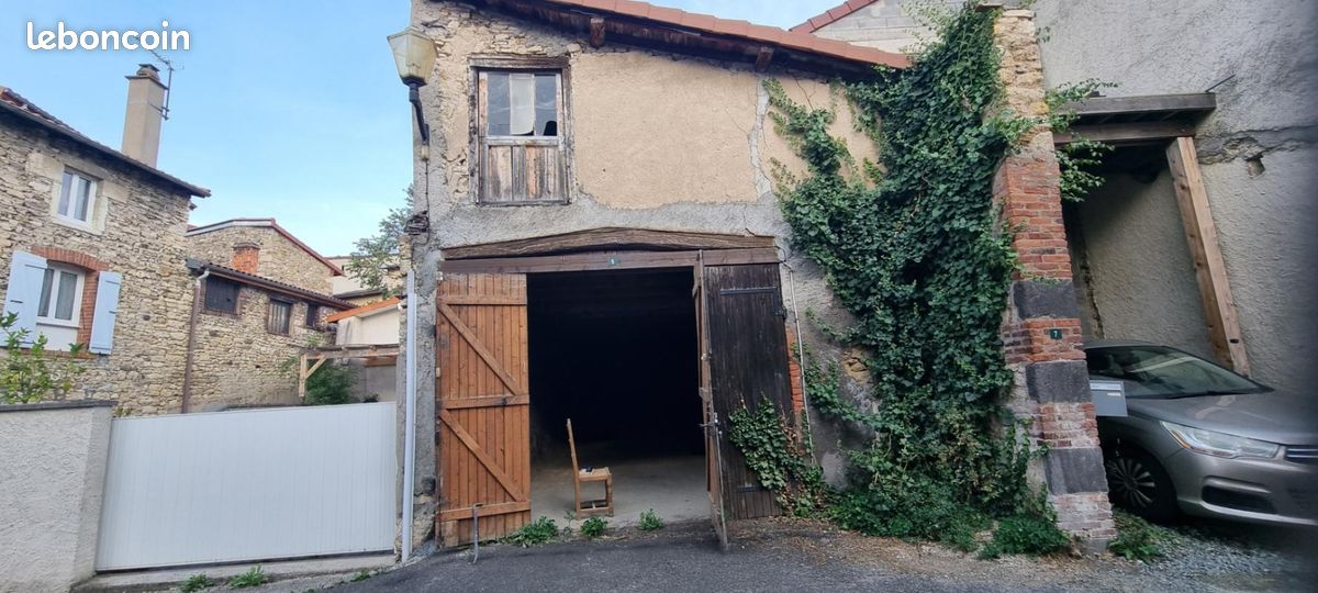 Maison 1 pièce 55 m² · à Chauriat · 55 m² · 55 000 €