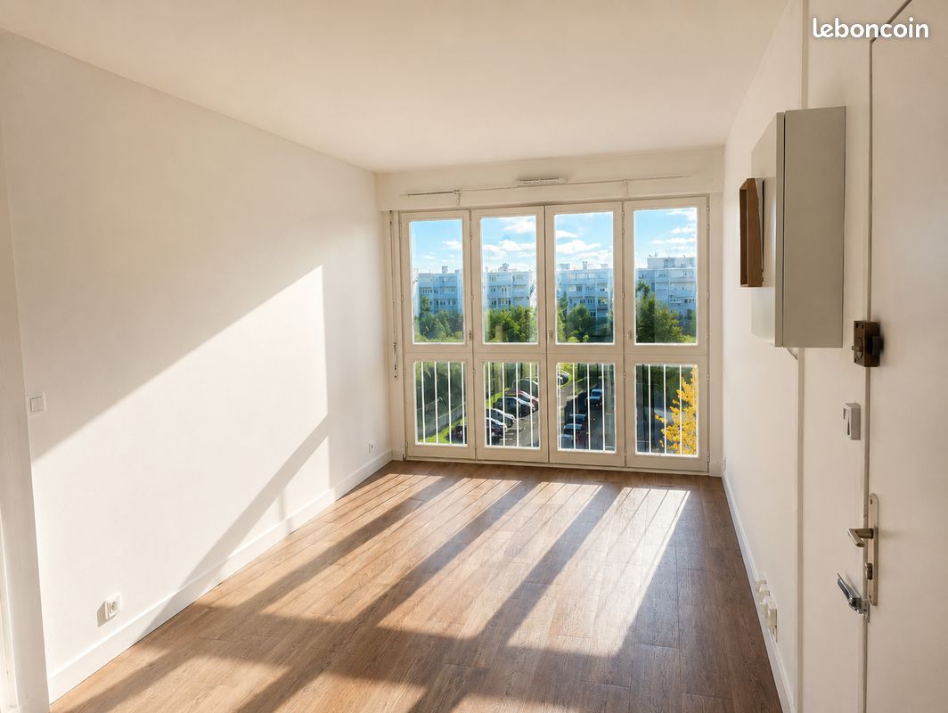 Appartement 2 pièces 43 m² · à Bois-d'Arcy · 43 m² · 900 €