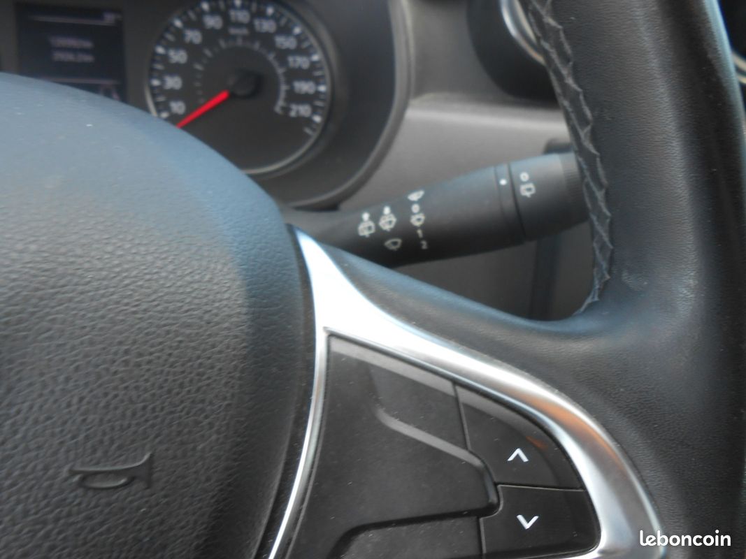 DACIA DUSTER Blue dCi 115 4x2 Confort (image 21)