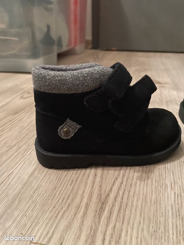 Bottines noires garçon taille 22 état neuf (image 4)