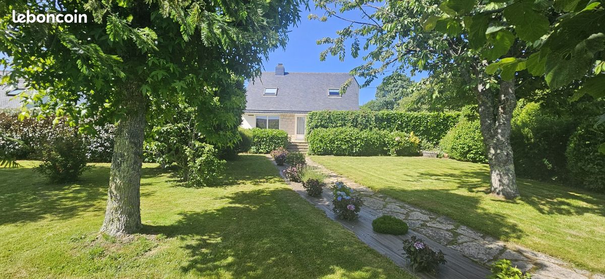 Maison 5 pièces 100 m² · à Callac · 100 m² · 232 900 €