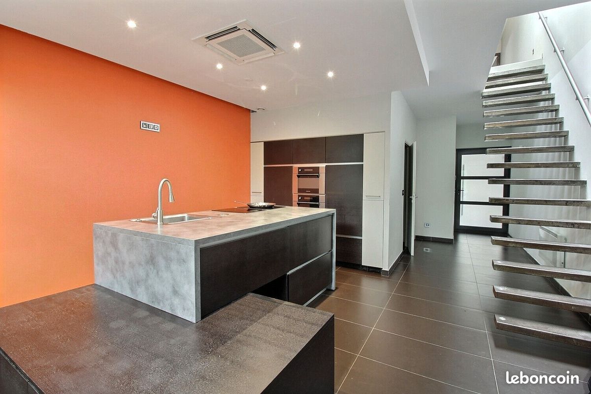 Maison 4 pièces 139 m² · à Saint-André-lez-Lille · 139 m² · 497 000 €