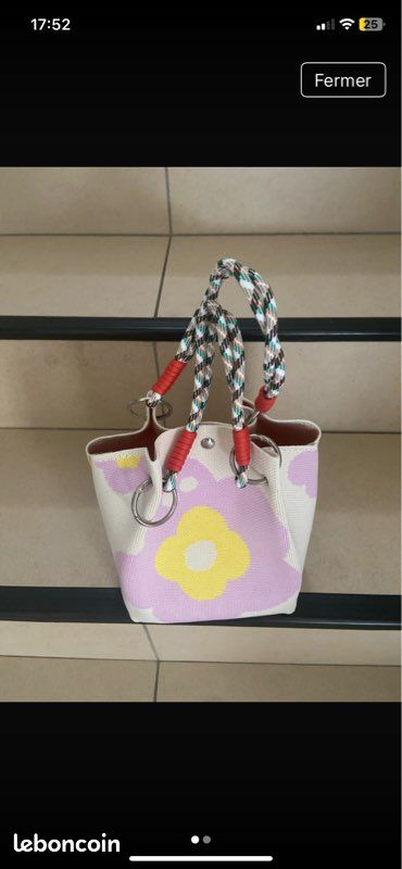 Un sac à main (image 1)