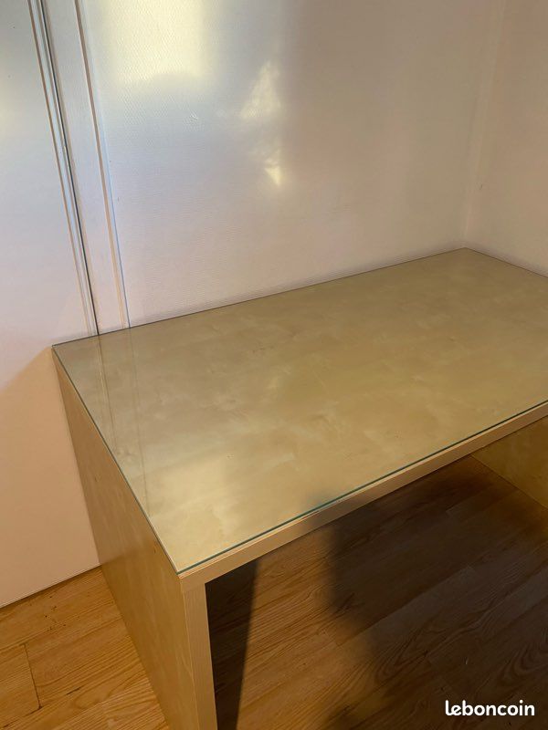 Bureau (image 2)