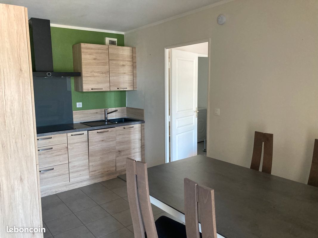 Appartement 2 pièces 41 m² · à Châteaugiron · 41 m² · 650 €