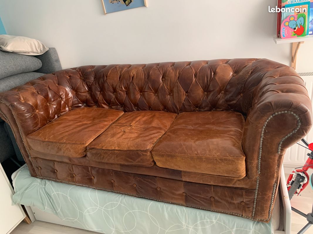 Canapé Chesterfield 3 place cuir (image 5)