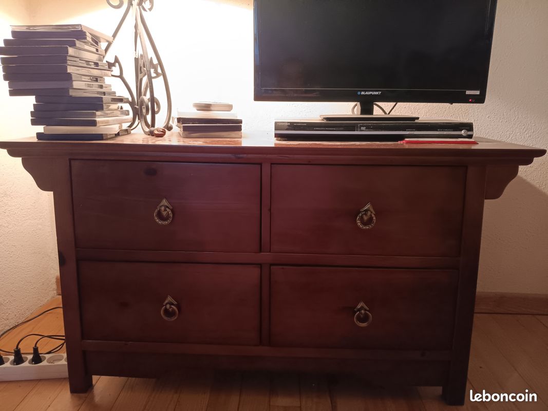 Commode (image 1)