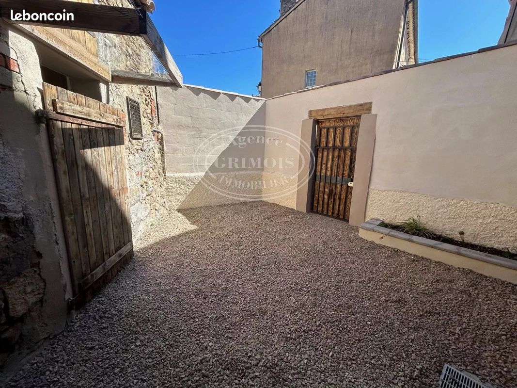 Maison 3 pièces 84 m² · à Lézignan-Corbières · 84 m² · 79 800 €