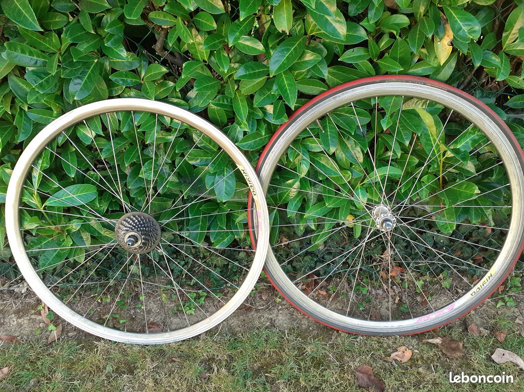 Paire Roues Vélo course (image 1)