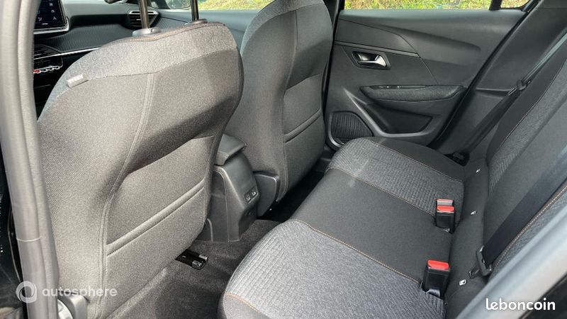 Peugeot 208 e-208 136ch Style (image 15)