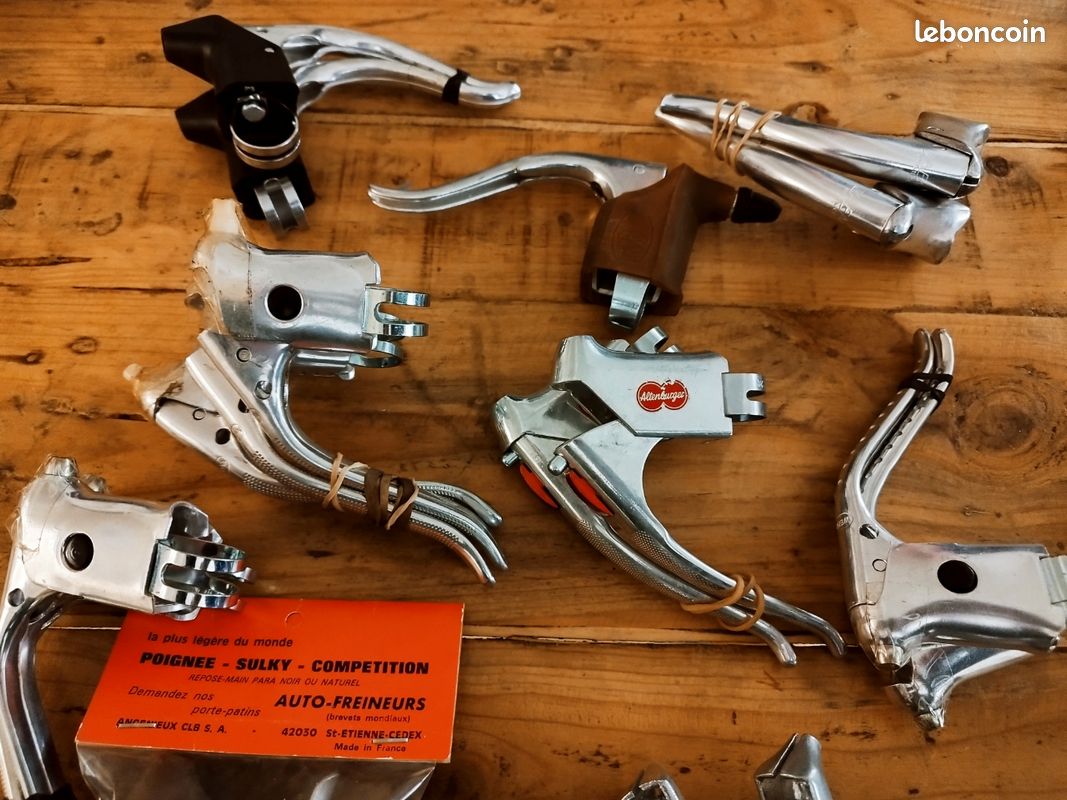 Paire De Poignées De Frein CLB – Vélo Course – Marque Ideale – Occasion