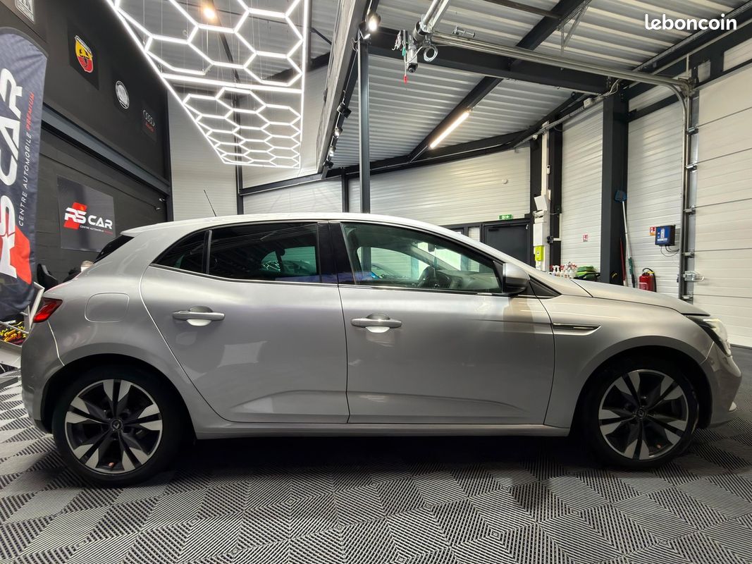 RENAULT Megane IV INTENS 1.5 BLUE DCI - 115 CV - CARPLAY - CAMERA DE RECUL - ATTELAGE (image 7)
