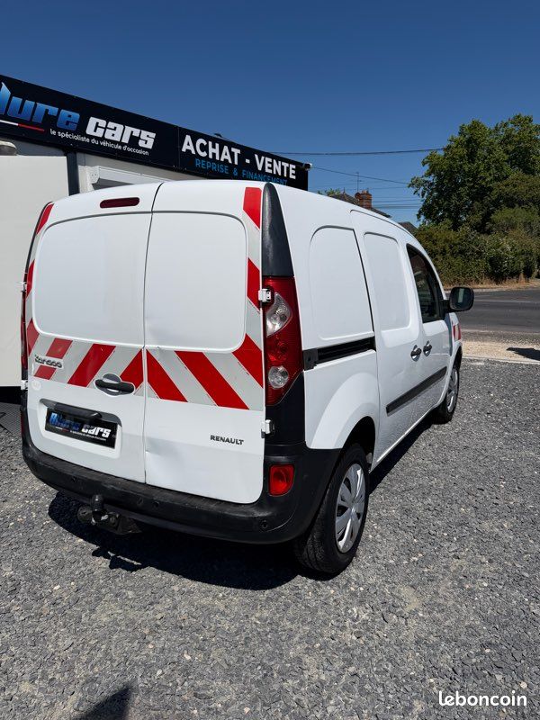 Renault Kangoo 1.5 dCi 90 cv Fourgon / Porte latérale Climatisation régulateur de vitesse Attelage / Garantie 6 mois (image 5)