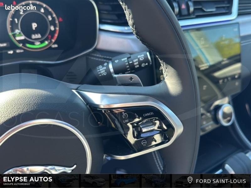 Jaguar F-Pace P400e Plug-in-Hybrid R-Dynamic HSE BVA8 AWD (image 16)