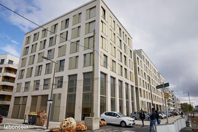 Studio 1 pièce 10 m²