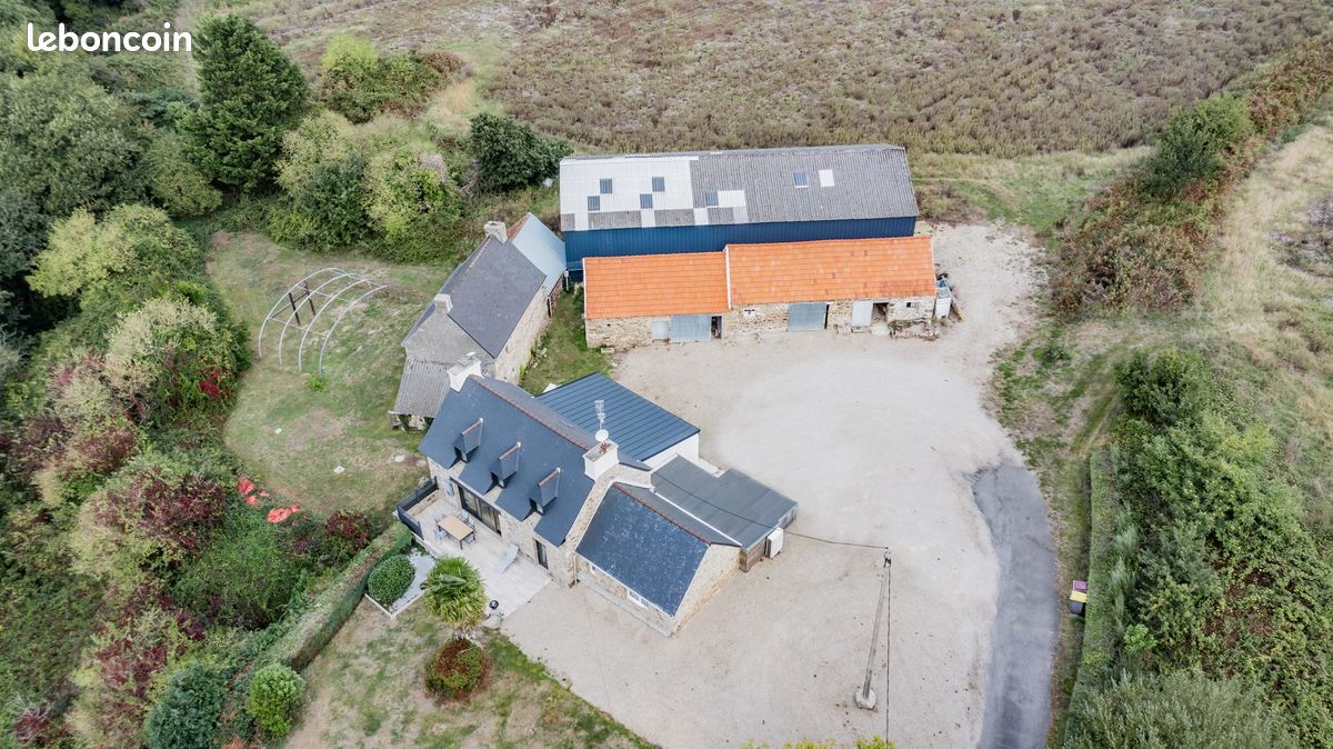 Maison 6 pièces 130 m² · à Plougoulm · 130 m² · 399 000 €
