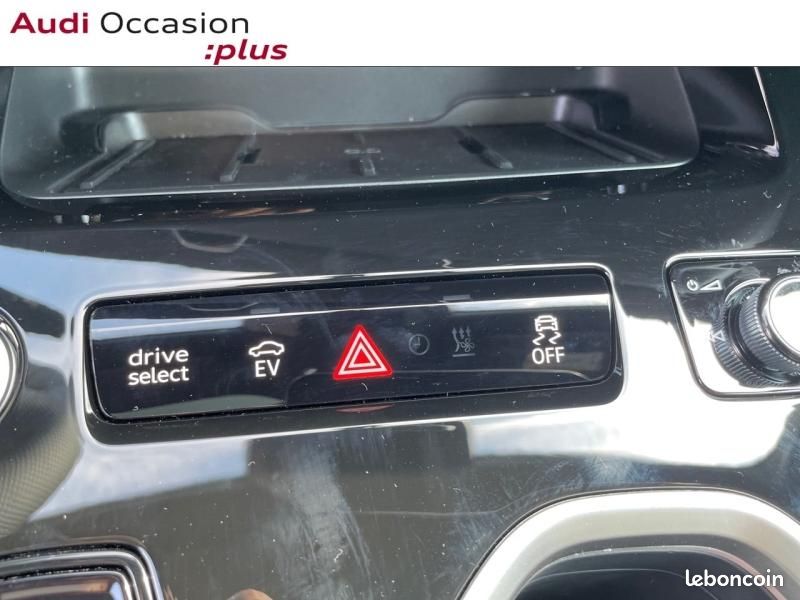 Audi A6 Avant 2.0 TFSI 367ch e-hybrid S line Quattro S tronic 7 (image 22)