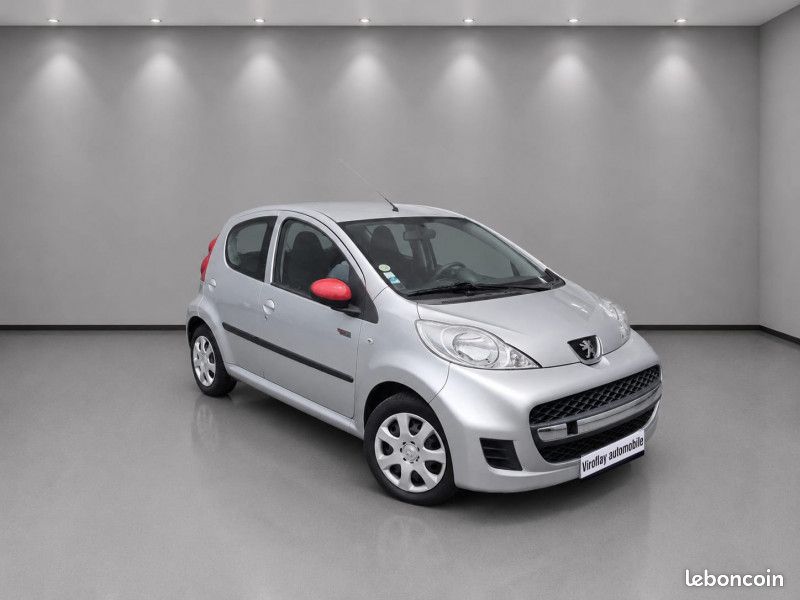 Peugeot 107 1.0 12V BLACK & SILVER 5P (image 2)
