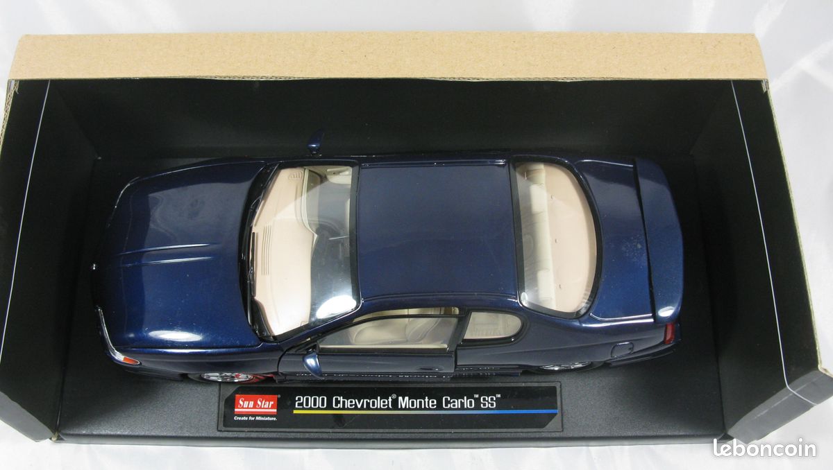 Modelos De Acción SB 1/18 - Chevrolet Monte Carlo SS 2000