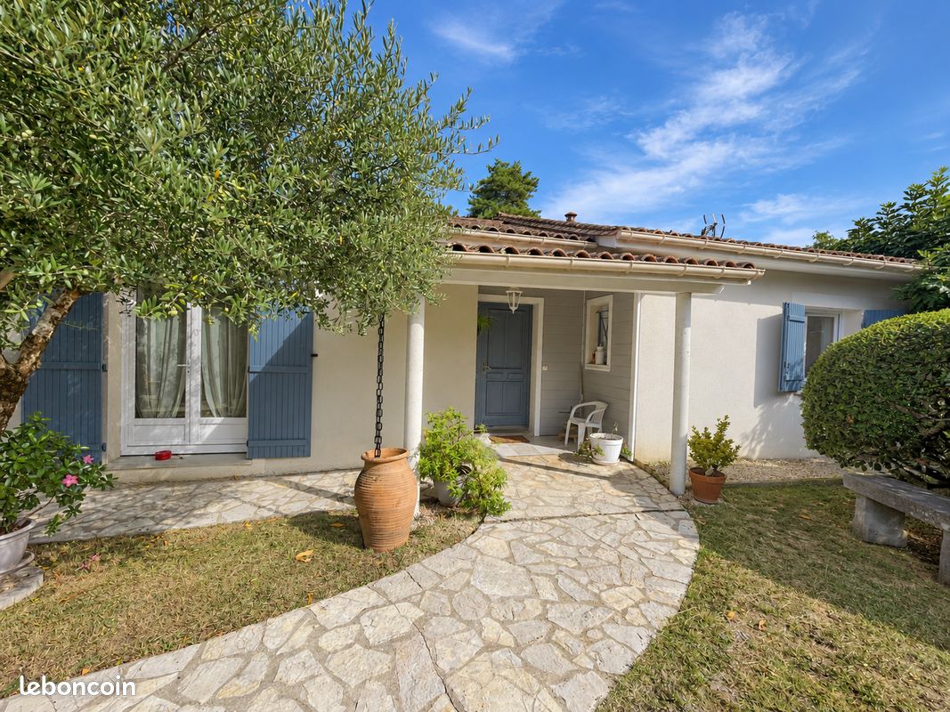 Maison 3 pièces 138 m² · à Coursac · 138 m² · 237 000 €