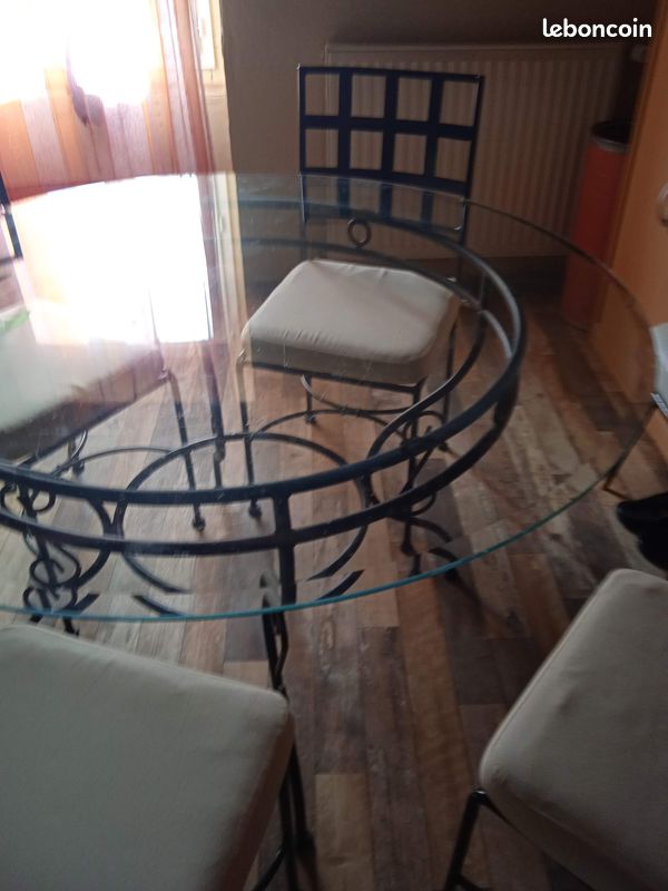 4 chaises en fer forgé (image 3)