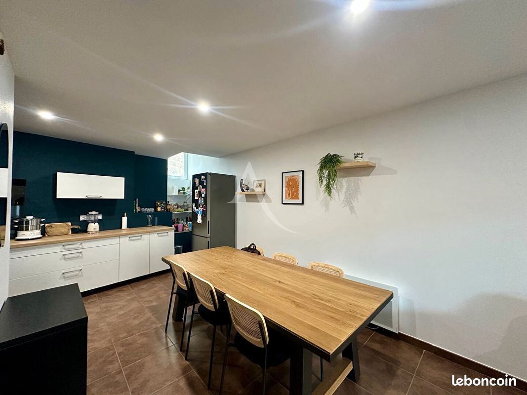 Maison 4 pièces 101 m² · à Pezens · 101 m² · 820 €