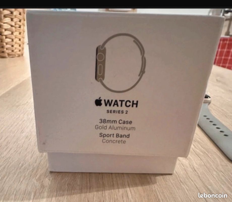 Montre connectée Apple Watch série 2 (image 2)