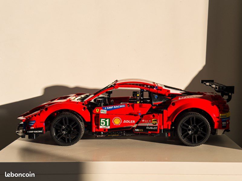 LEGO Technic 42125 - Ferrari 488 GTE AF CORSE (image 1)