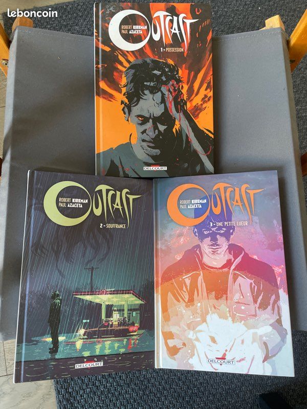 Lots bds Outcast. Tome 1/2/3 (image 1)