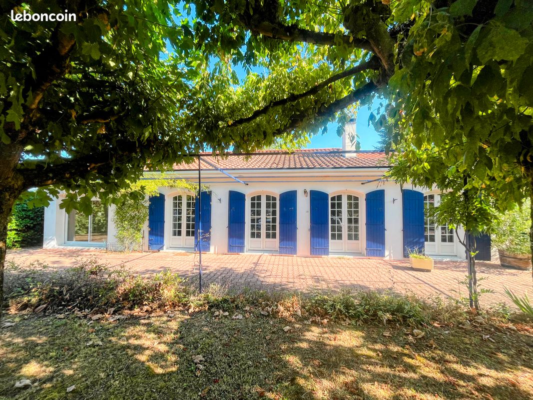 Maison 4 pièces 108 m² · à Saint-Seurin-sur-l'Isle · 108 m² · 180 000 €