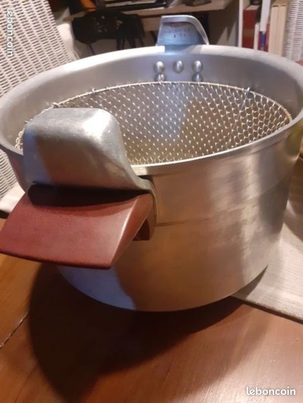 Soupape Ancienne Noir COCOTTE MINUTE SEB De 5 À 8 Litres Réf Étival