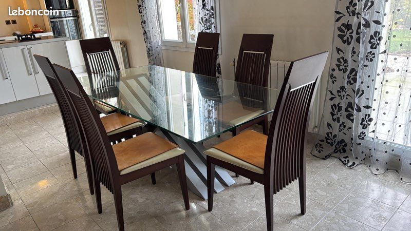 Table en verre avec 6 chaises (image 1)