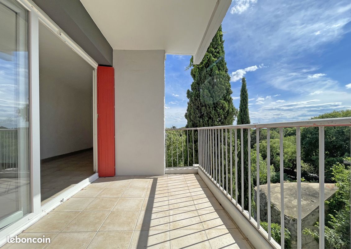 Appartement 3 pièces 78 m² · à Nîmes · 78 m² · 210 000 €