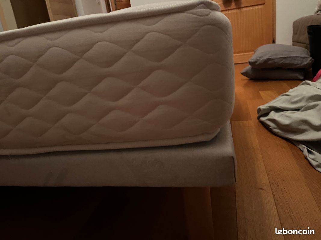 Matelas avec sommier tapissier (image 2)