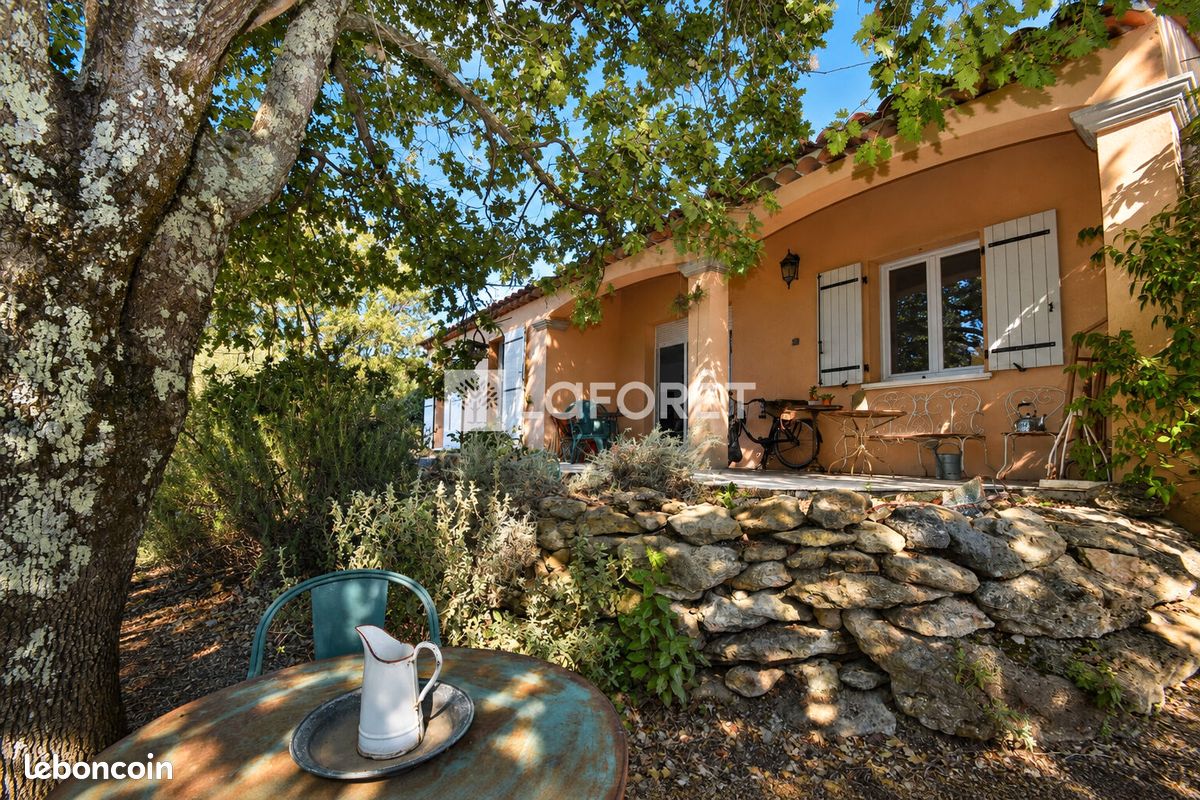 Maison 4 pièces 103 m² · à Bagnols-en-Forêt · 103 m² · 450 000 €