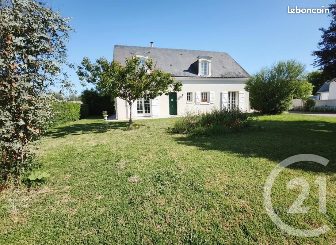Maison 7 pièces 163 m² · à Saint-Genouph · 163 m² · 339 900 €