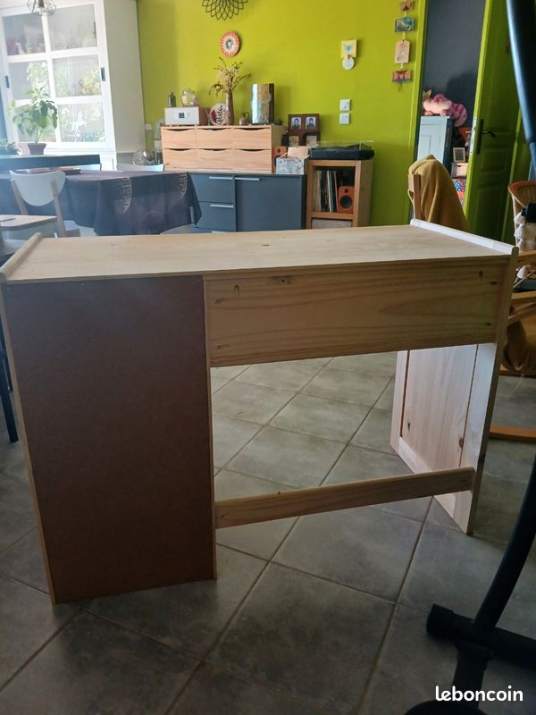 Bureau en pin (image 4)