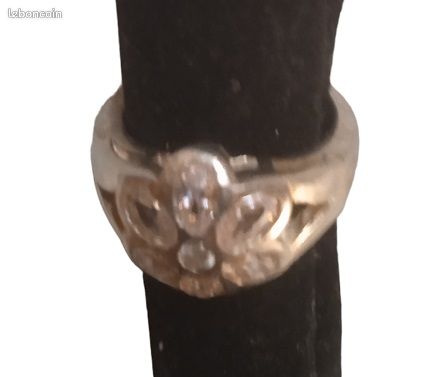 Bague en argent en provenance de l’Inde ornée de plusieurs petites pierres quartz rose (image 2)