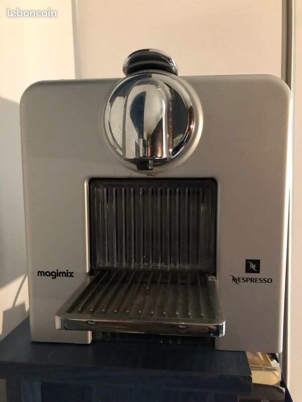 Cafetière Magimix Nespresso (image 2)