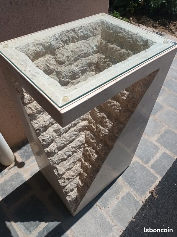 Console (image 2)