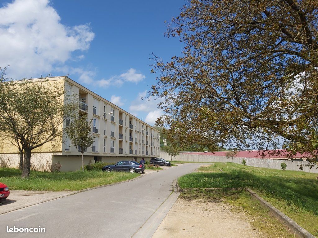 Appartement 4 pièces 78 m² · à Montmédy · 78 m² · 481 €