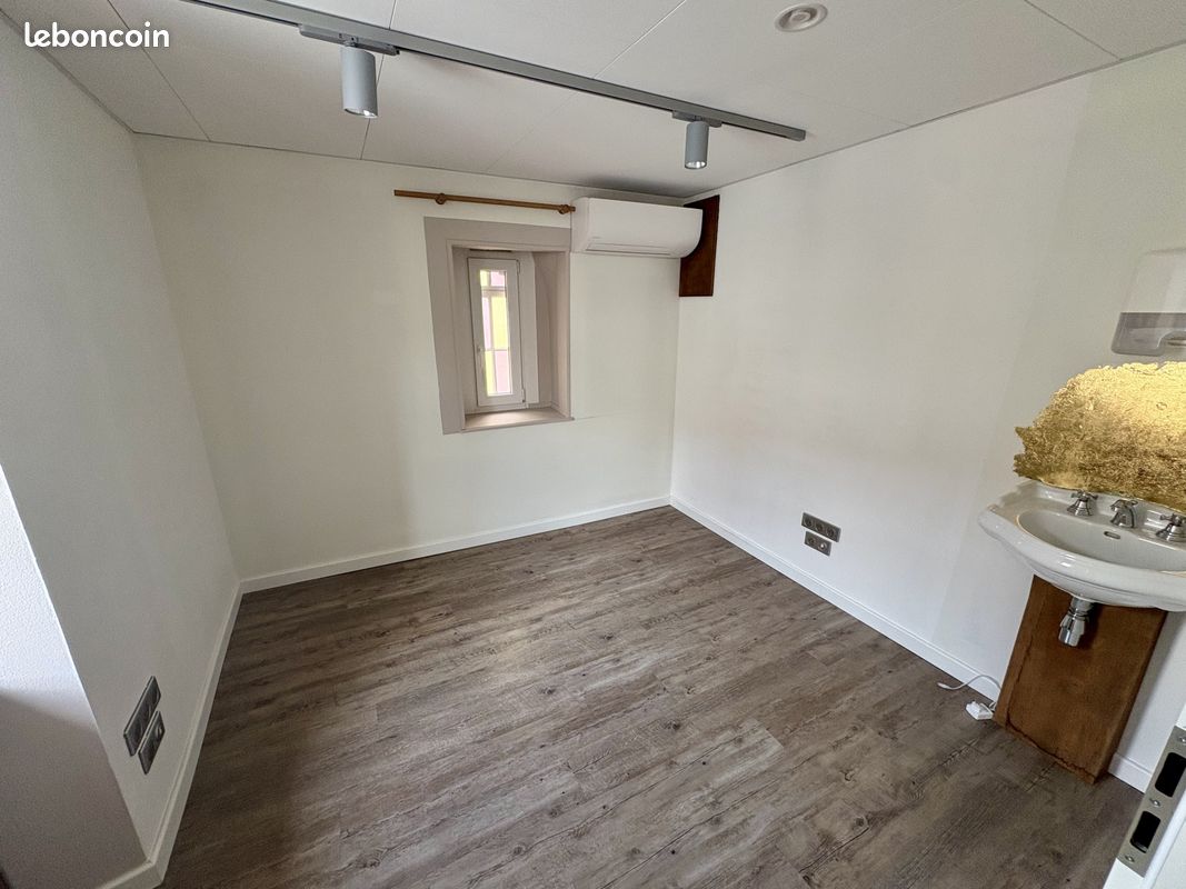 Local 198 m² Benfeld (image 11)